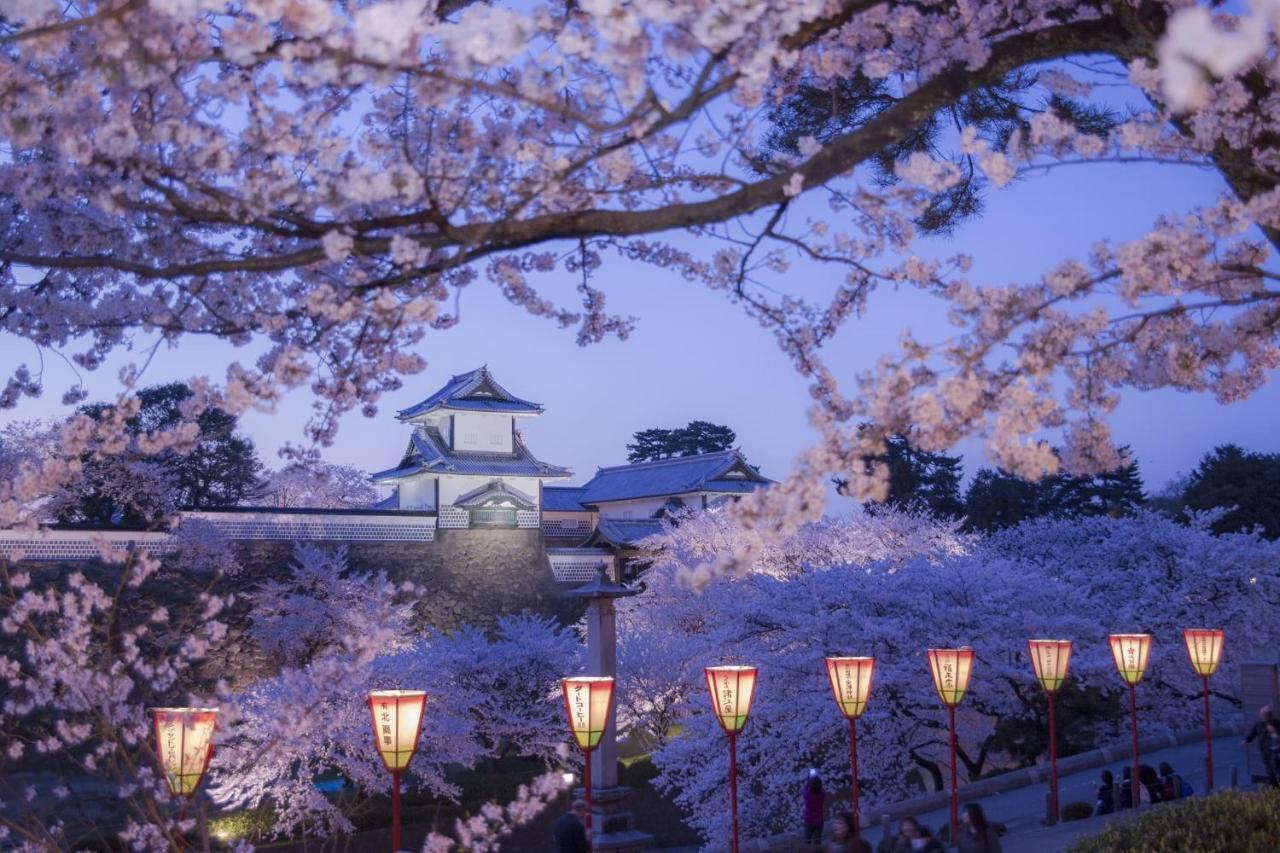 Kanazawa Tokyu Hotel Eksteriør bilde Himeji Castle